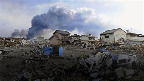 El Gran Terremoto de Tōhoku, precursor de la era nuclear japonesa y el auge del voluntariado global